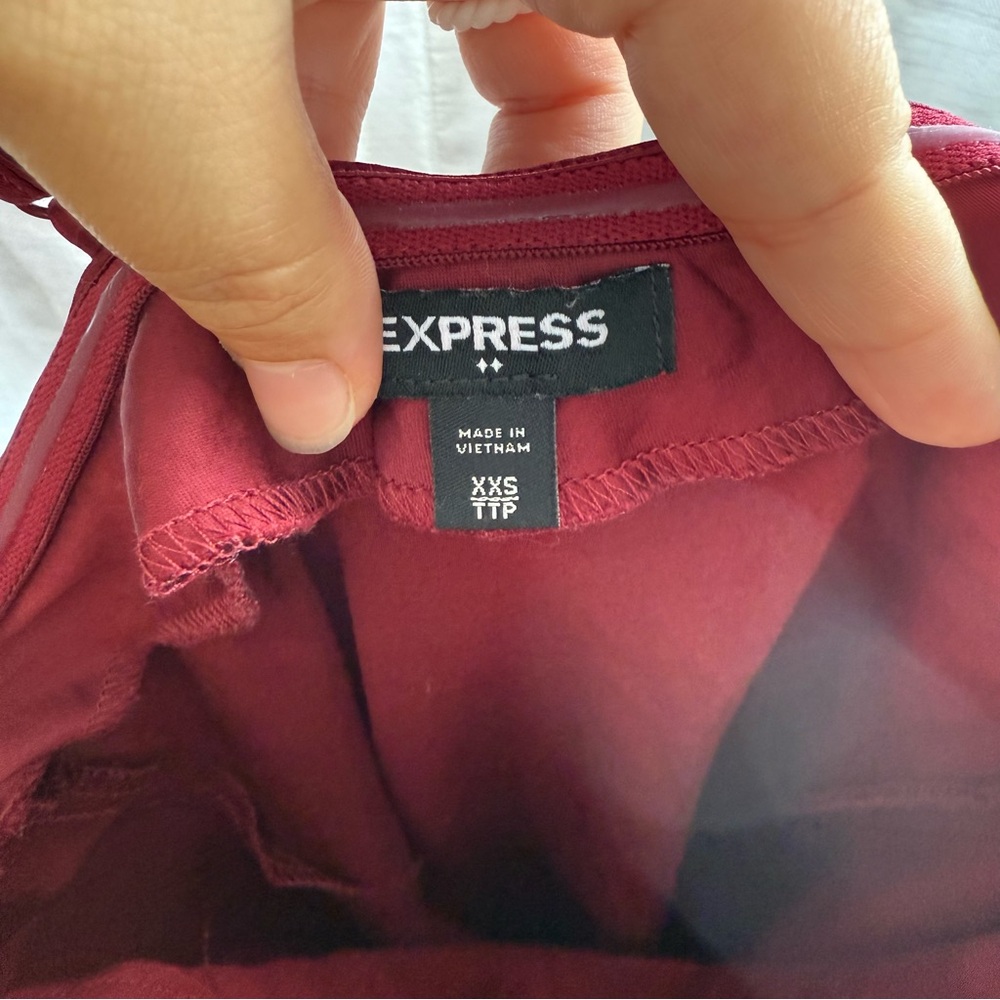 EXPRESS One-Shoulder Satin Dress in Deep Red (A5) - Picture 5 of 6